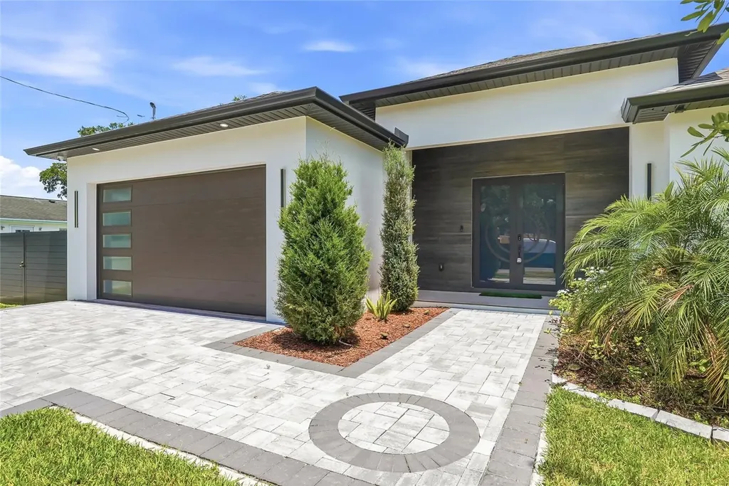 7013 N Clearview Avenue Tampa FL 33614