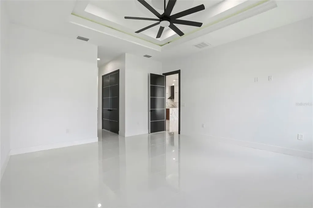 7013 N Clearview Avenue Tampa FL 33614