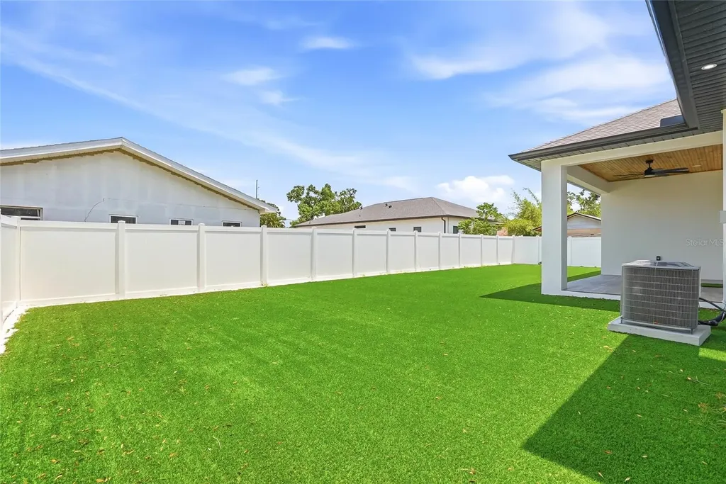 7013 N Clearview Avenue Tampa FL 33614