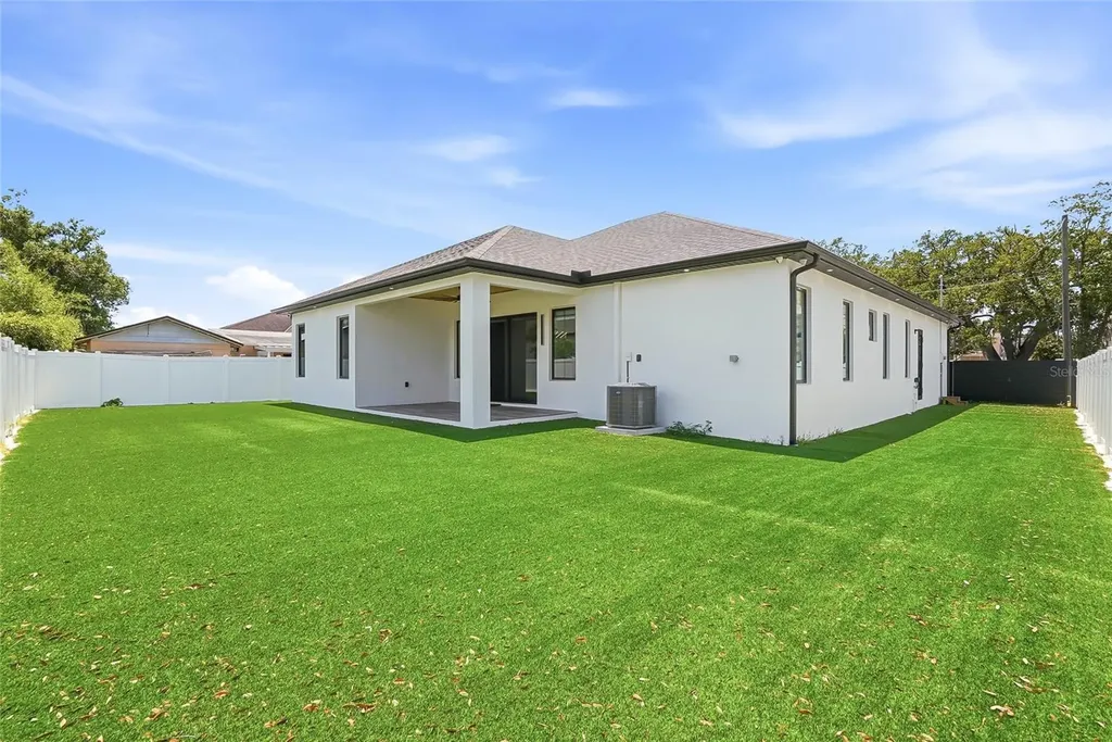 7013 N Clearview Avenue Tampa FL 33614