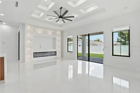 7013 N Clearview Avenue Tampa FL 33614