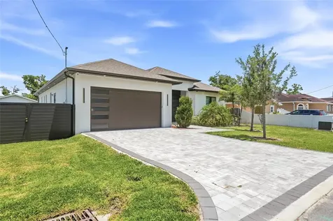 7013 N Clearview Avenue Tampa FL 33614