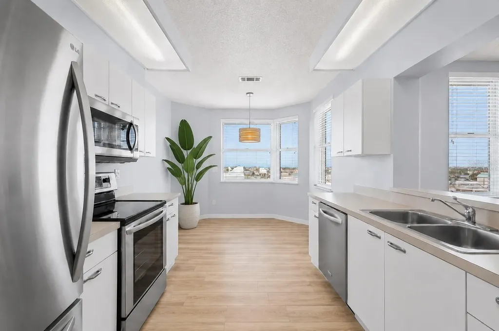 7963 Sailboat Key Boulevard S South Pasadena FL 33707