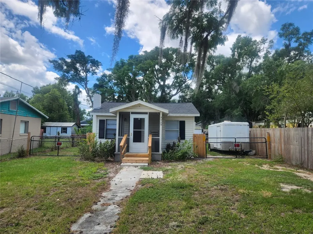 2429 Lakeview Street Lakeland FL 33801