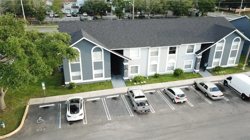4338 Pershing Pointe Place Orlando FL 32822