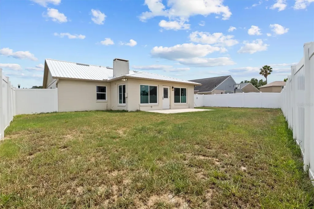 8 Saint Kitts Circle Winter Haven FL 33884