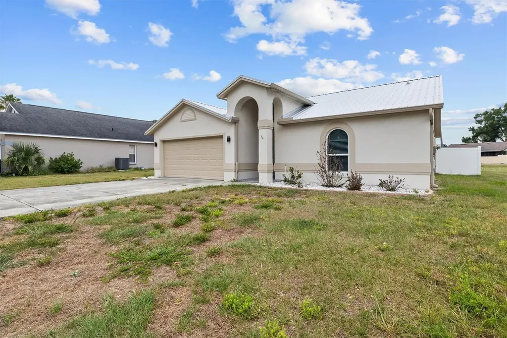 8 Saint Kitts Circle Winter Haven FL 33884