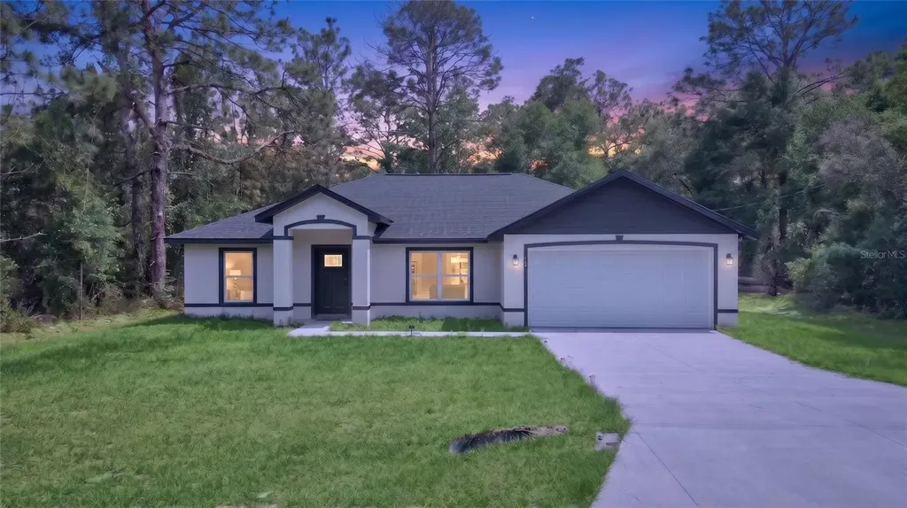 12 Guava Terrace Radial Ocklawaha FL 32179