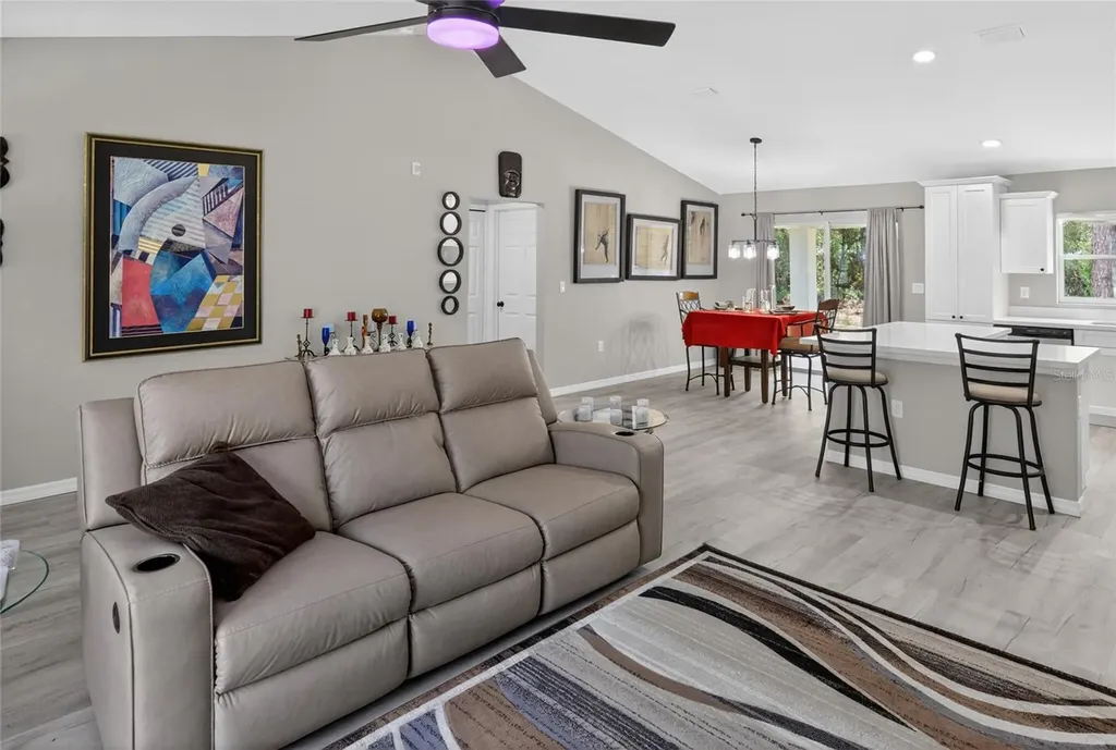 12 Guava Terrace Radial Ocklawaha FL 32179