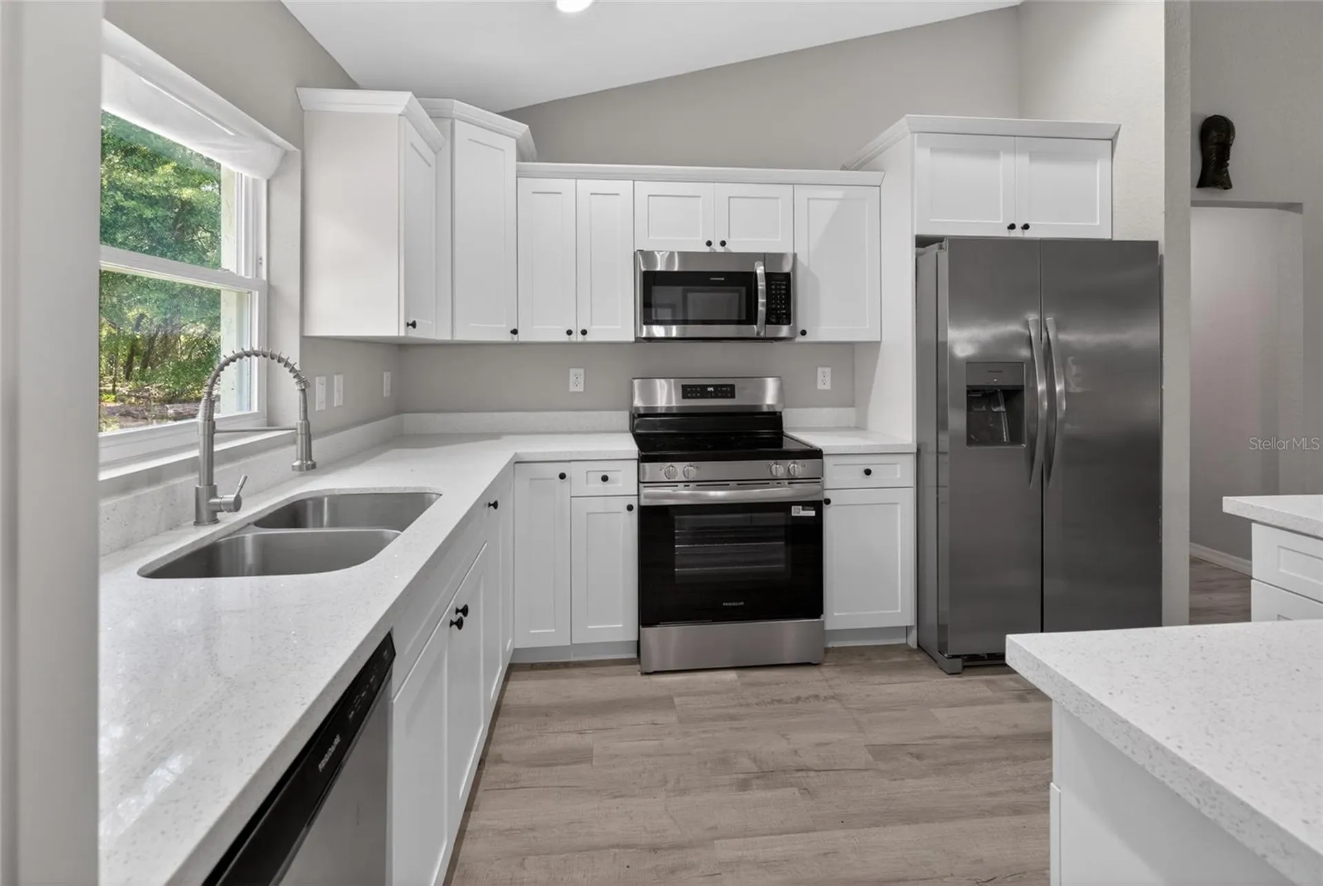 12 Guava Terrace Radial Ocklawaha FL 32179