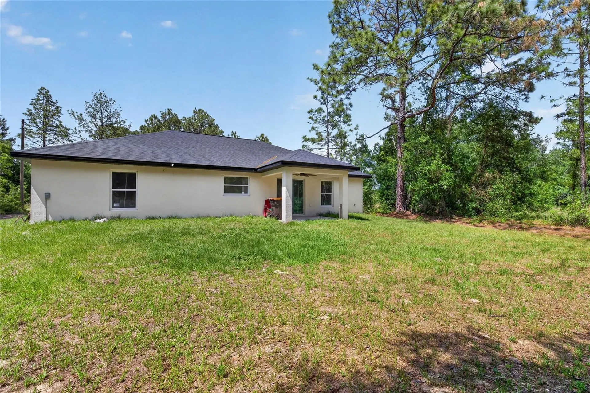 12 Guava Terrace Radial Ocklawaha FL 32179