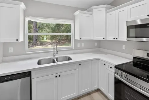12 Guava Terrace Radial Ocklawaha FL 32179