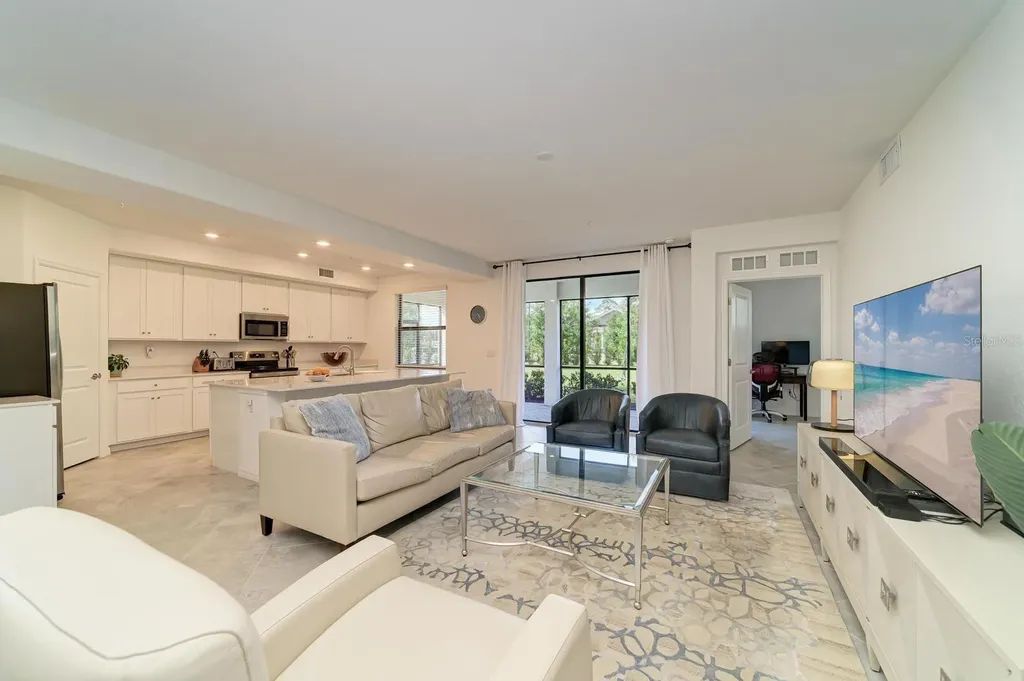 5687 N Honore Avenue Sarasota FL 34243