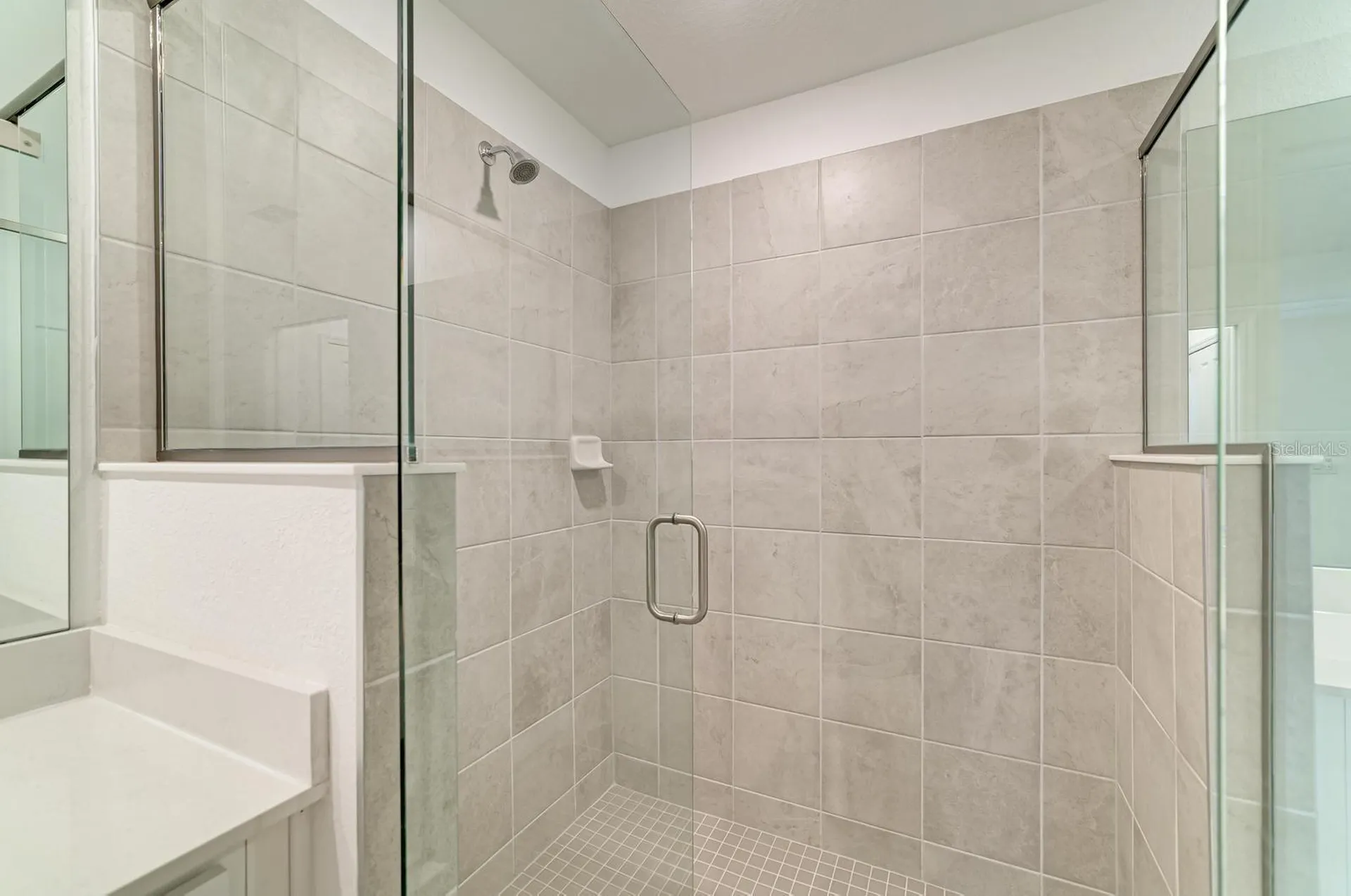 5687 N Honore Avenue Sarasota FL 34243
