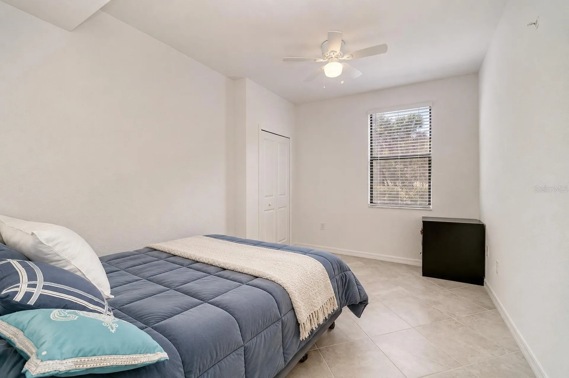 5687 N Honore Avenue Sarasota FL 34243