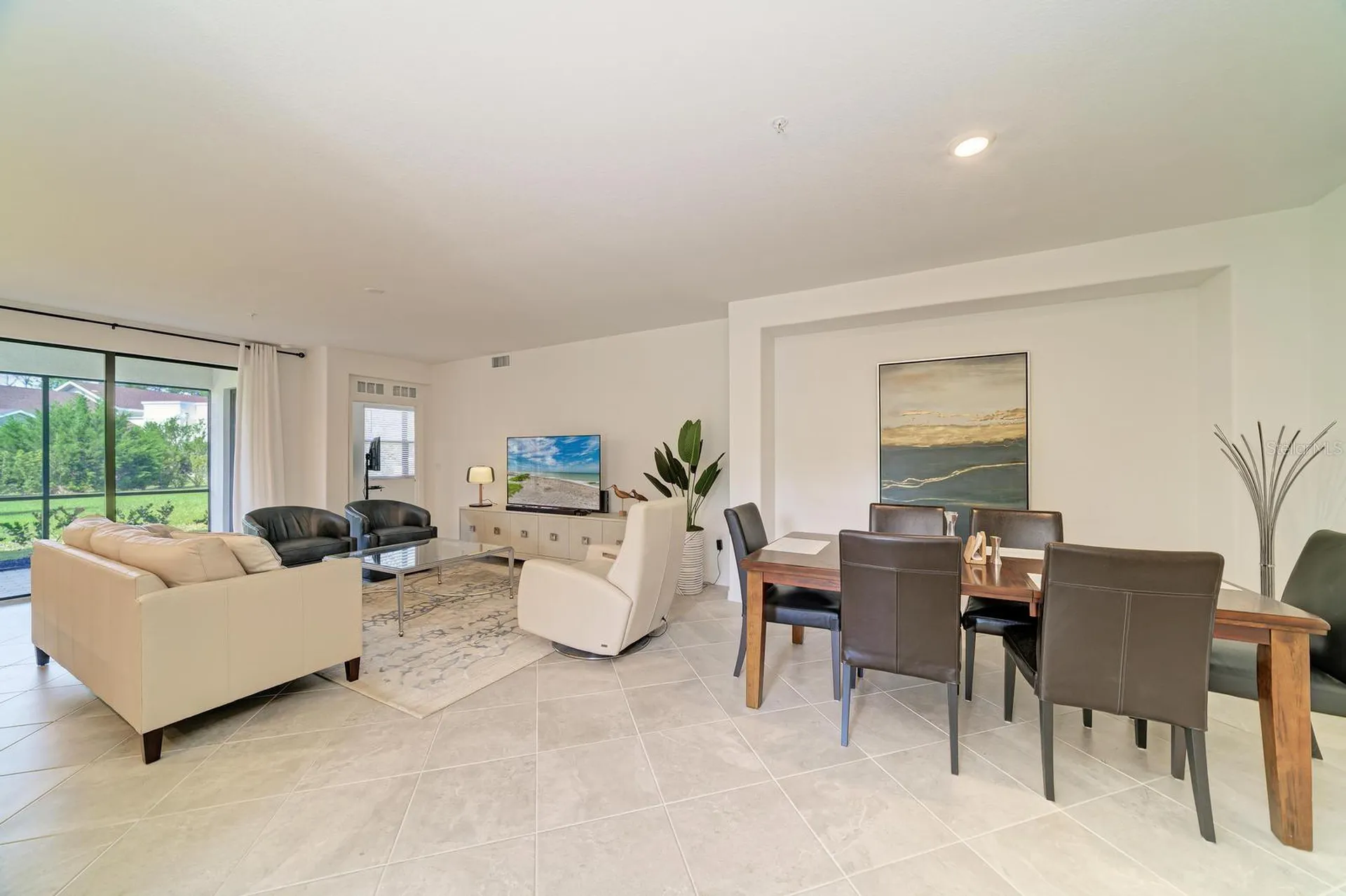 5687 N Honore Avenue Sarasota FL 34243