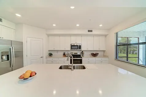 5687 N Honore Avenue Sarasota FL 34243