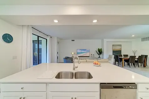 5687 N Honore Avenue Sarasota FL 34243
