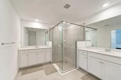 5687 N Honore Avenue Sarasota FL 34243