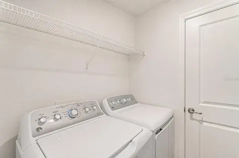 5687 N Honore Avenue Sarasota FL 34243