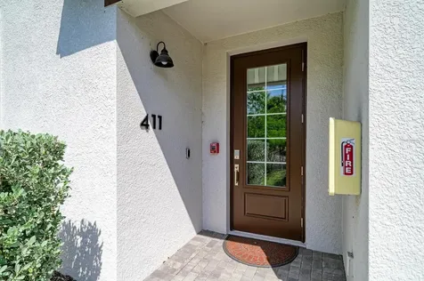 5687 N Honore Avenue Sarasota FL 34243