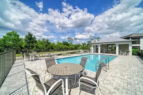 5687 N Honore Avenue Sarasota FL 34243