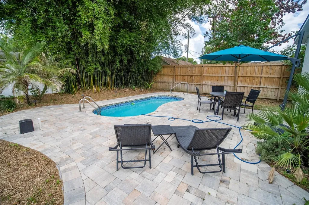 2429 S Brown Avenue Orlando FL 32806