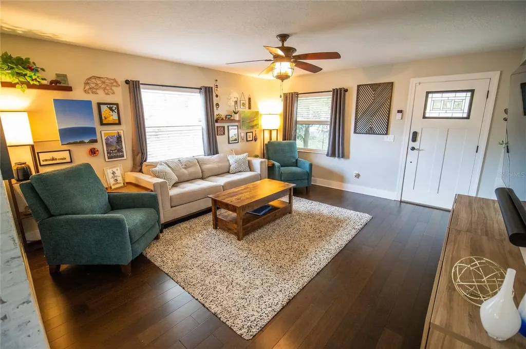 2429 S Brown Avenue Orlando FL 32806