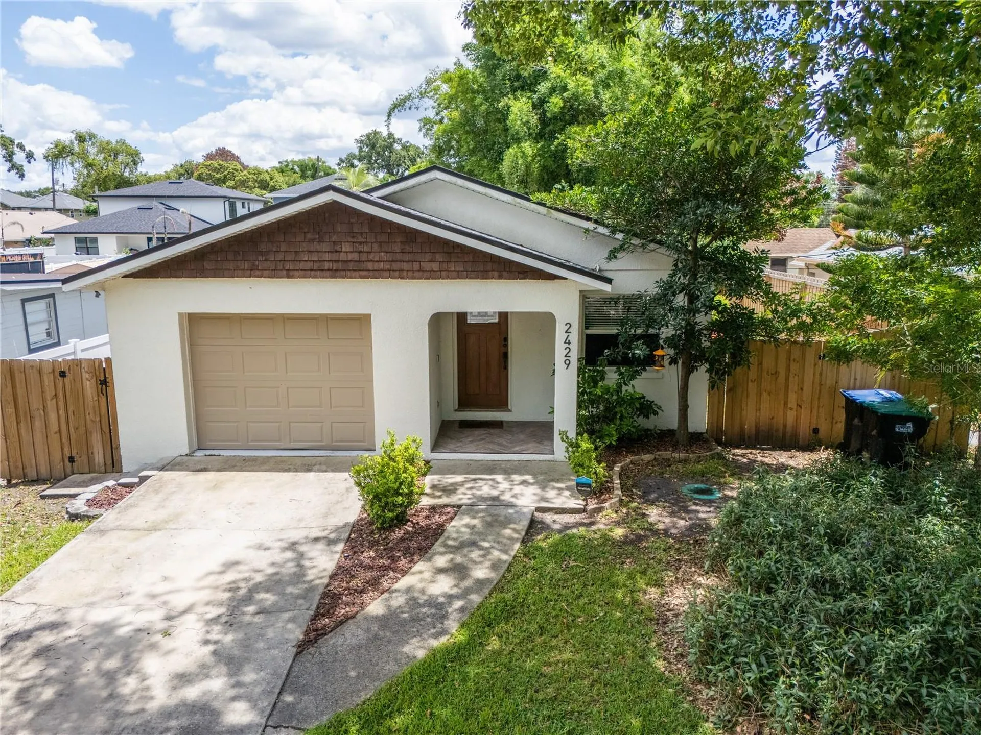 2429 S Brown Avenue Orlando FL 32806