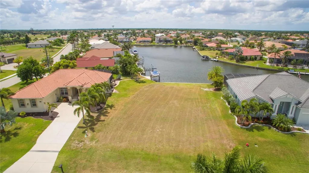 507 Madrid Boulevard Punta Gorda FL 33950