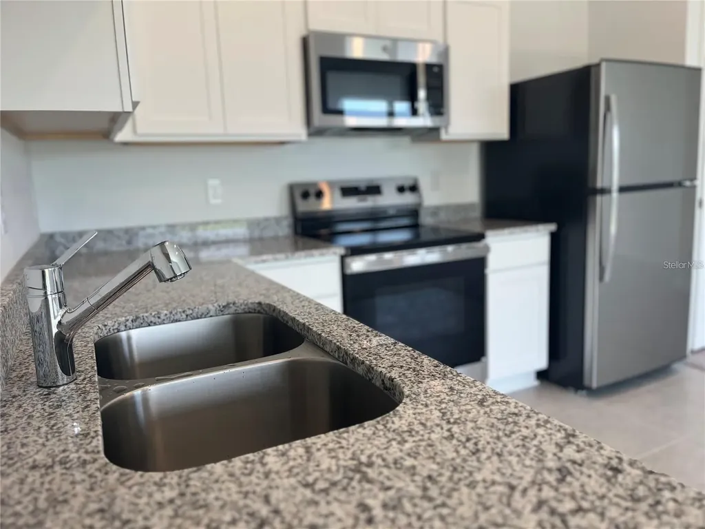 3301 Vesara Drive Davenport FL 33837