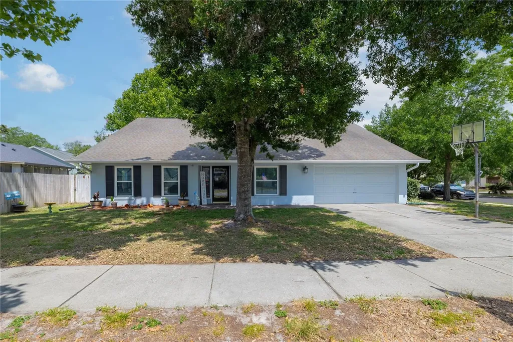 1062 Mckinnon Avenue Oviedo FL 32765