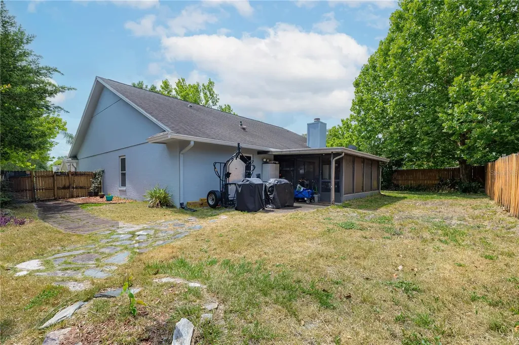 1062 Mckinnon Avenue Oviedo FL 32765