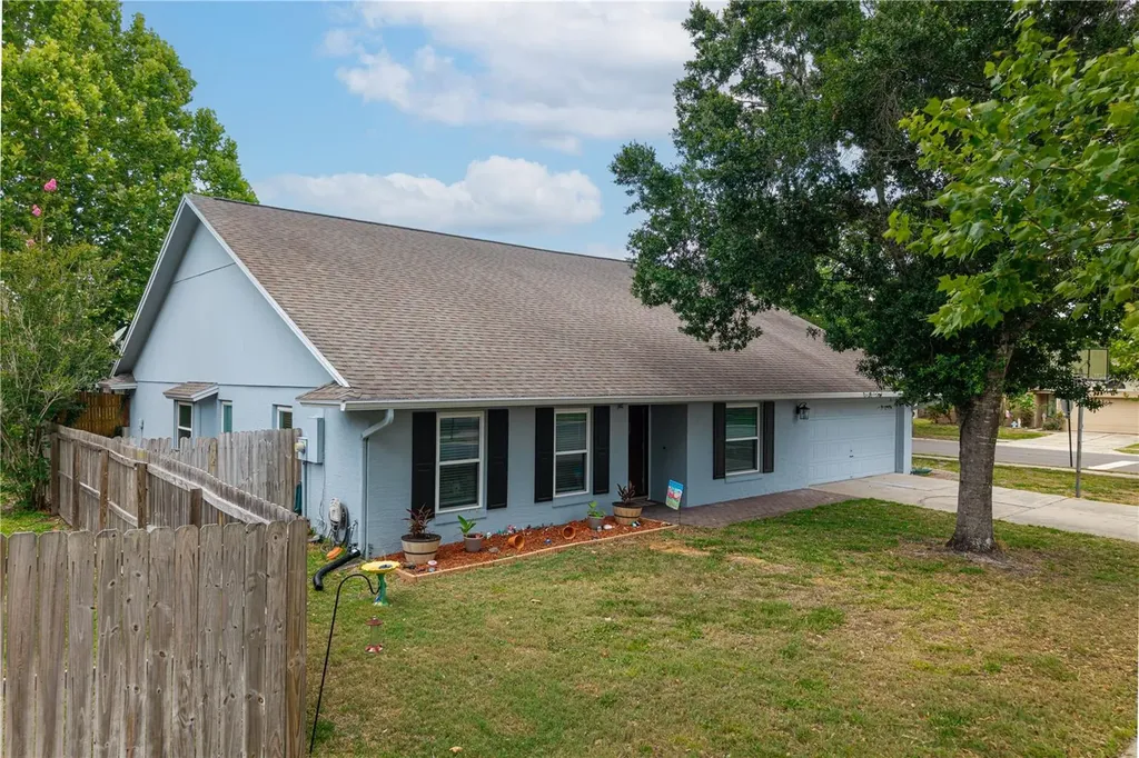 1062 Mckinnon Avenue Oviedo FL 32765