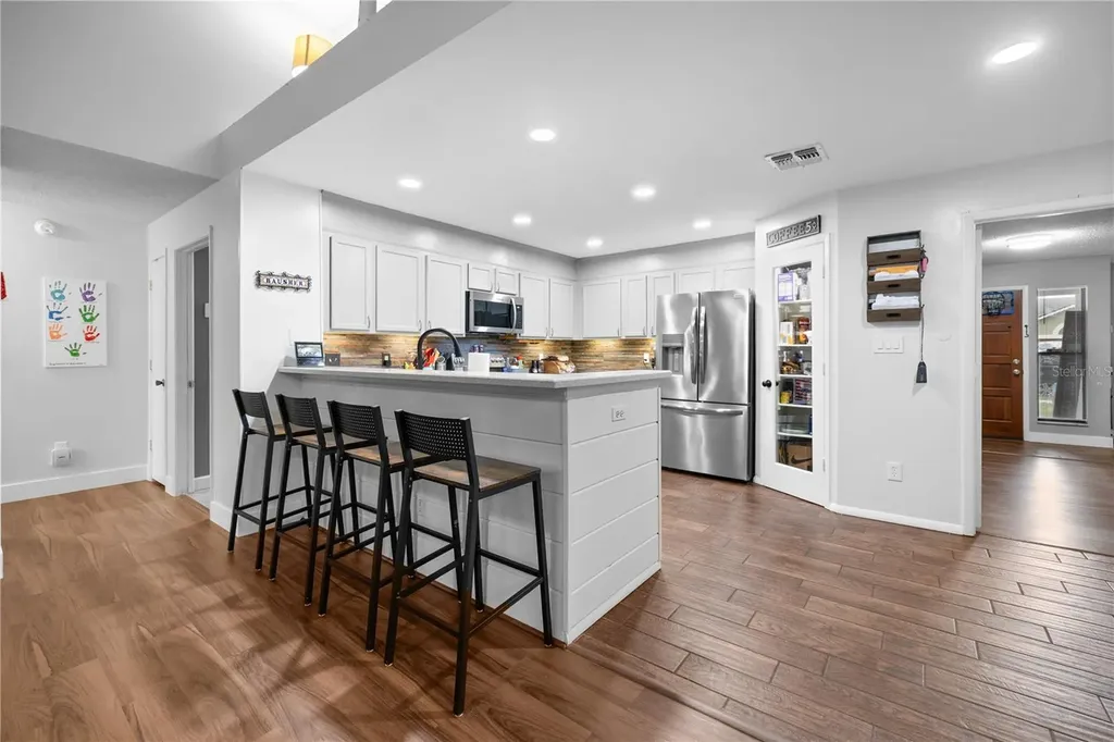 1062 Mckinnon Avenue Oviedo FL 32765