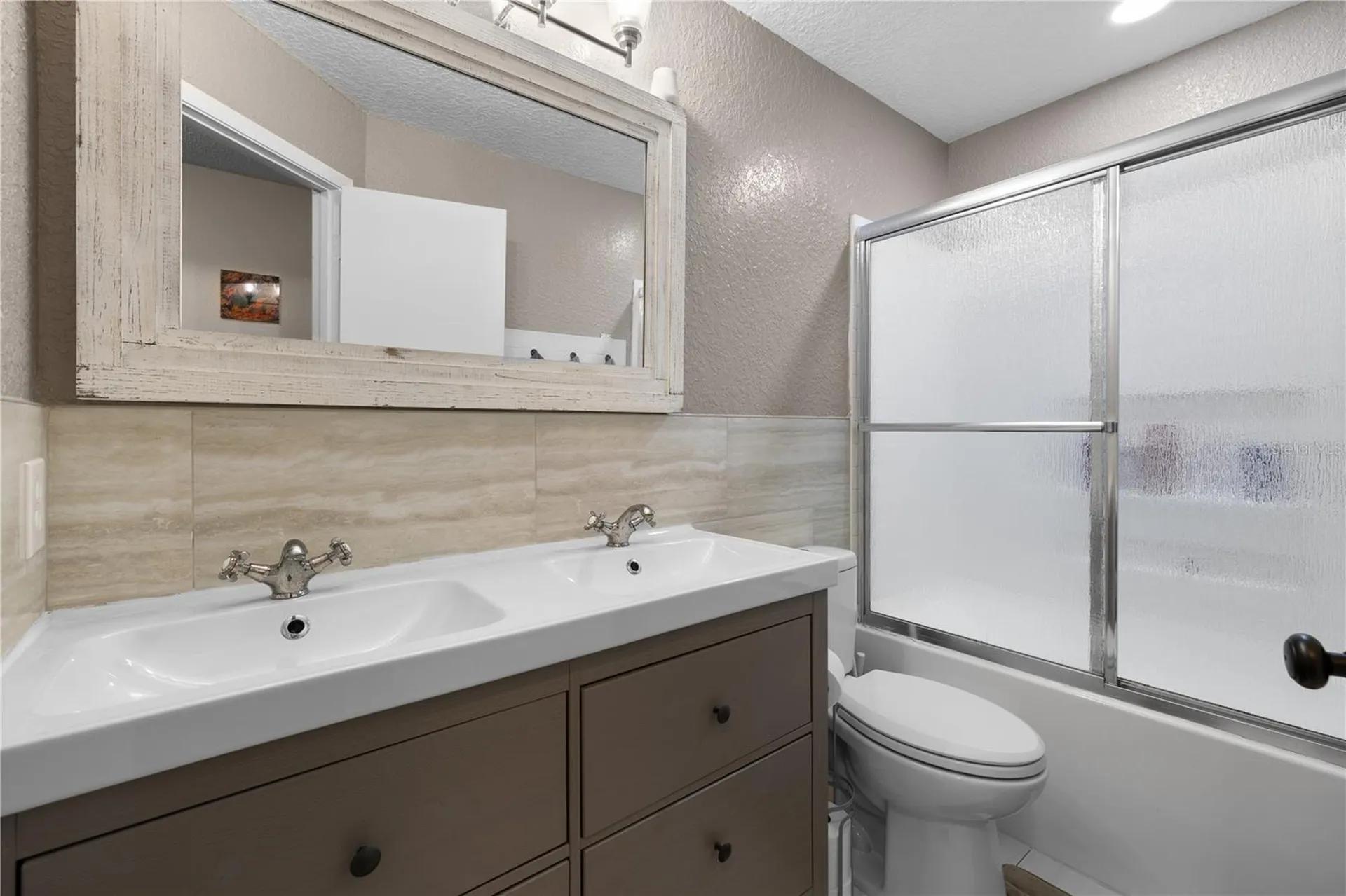 1062 Mckinnon Avenue Oviedo FL 32765