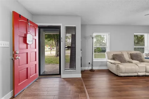 1062 Mckinnon Avenue Oviedo FL 32765