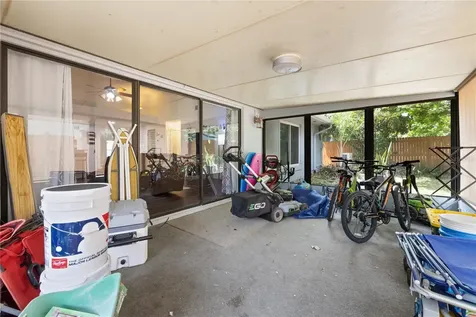 1062 Mckinnon Avenue Oviedo FL 32765