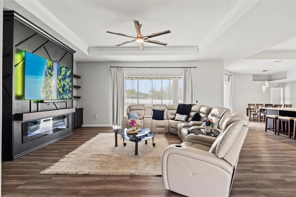 7416 Bahama Swallow Avenue Weeki Wachee FL 34613