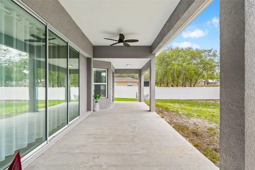 7416 Bahama Swallow Avenue Weeki Wachee FL 34613