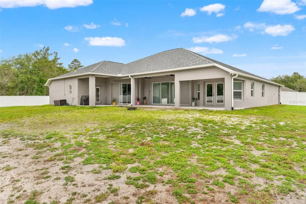 7416 Bahama Swallow Avenue Weeki Wachee FL 34613