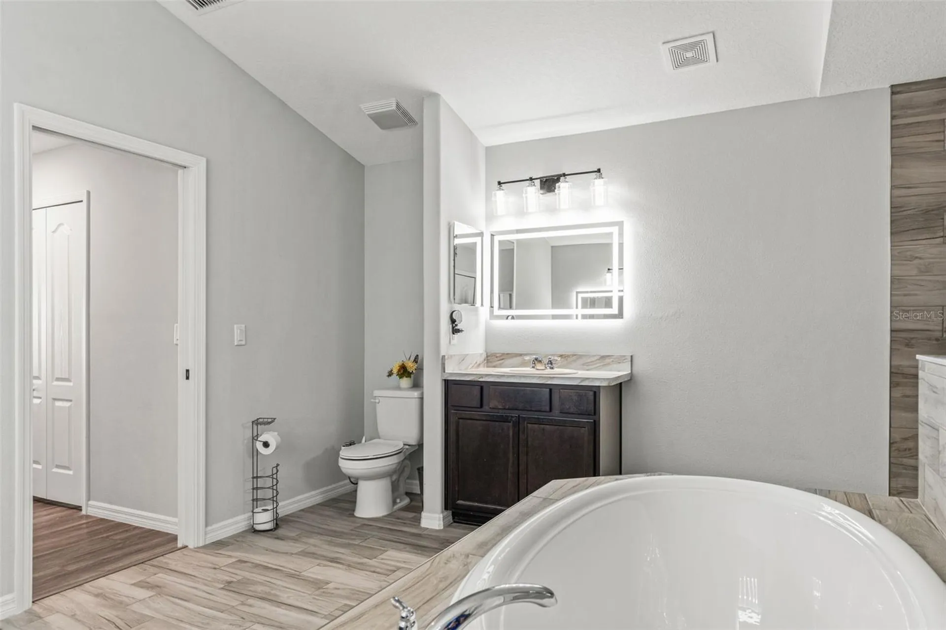 7416 Bahama Swallow Avenue Weeki Wachee FL 34613