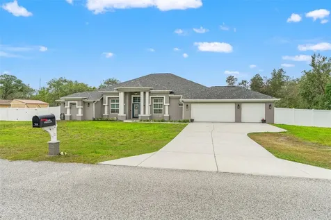 7416 Bahama Swallow Avenue Weeki Wachee FL 34613