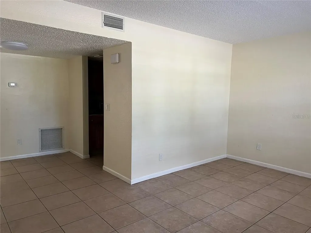 2176 Winchester Road N St Petersburg FL 33710
