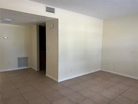 2176 Winchester Road N St Petersburg FL 33710
