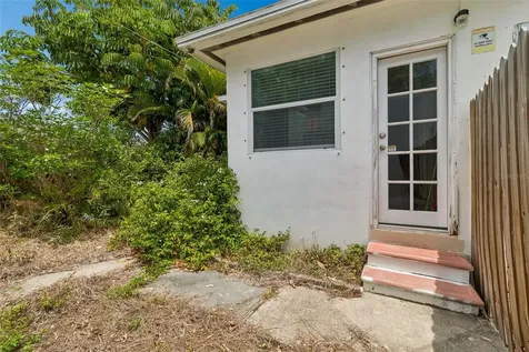 1500 30th Avenue N St Petersburg FL 33704