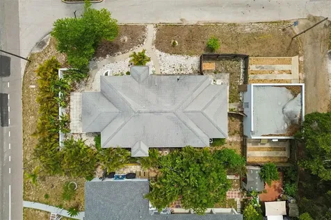 1500 30th Avenue N St Petersburg FL 33704