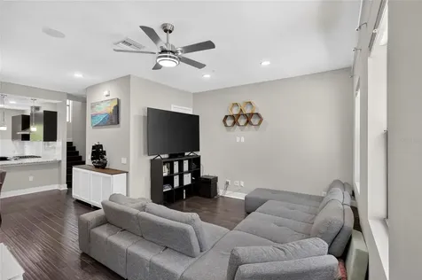 2511 N Grady Avenue Tampa FL 33607