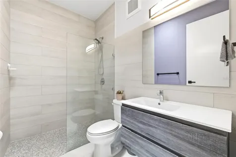 Urb Las Casonas Aranda Guaynabo PR 00966