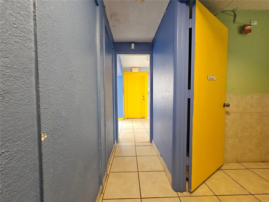 1434 N Pine Hills Orlando FL 32808